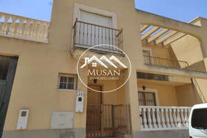 Zweifamilienhaus zu verkaufen in Rioja, Almería. 