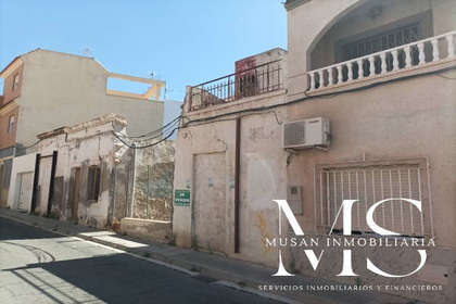 Maison de ville vendre en Los Molinos, Almería. 